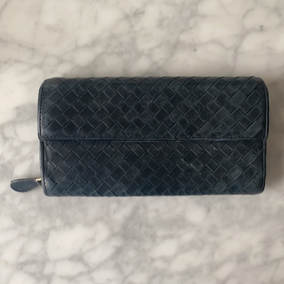 Bottega Veneta Intrecciato Weave Leather Continental Wallet - Picture 2 of 8